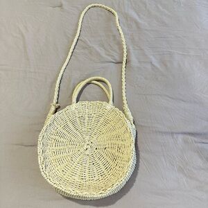 Cream/Tan Woven Round Bag